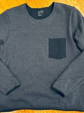 Arc'teryx Crew Neck Sweater with Contrasting Chest Pocket